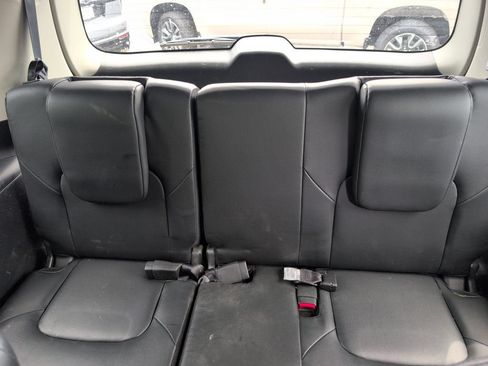 Used 2023 Nissan Armada SL w/ Captain's Chairs Package RWD image 34