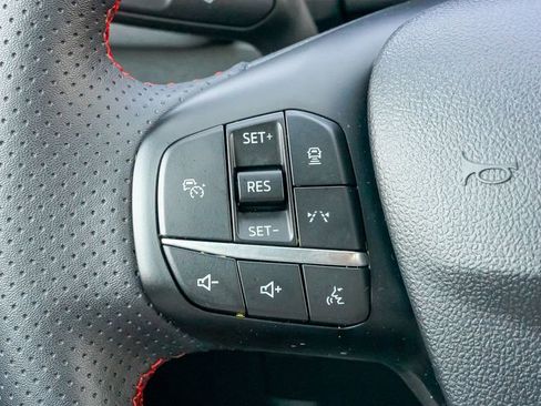 Used 2024 Ford Escape ST-Line w/ Tech Pack #1 image 32