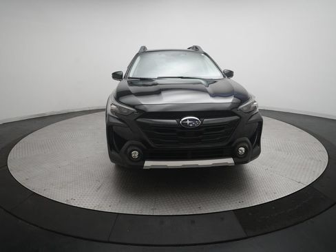 Used 2025 Subaru Outback Limited AWD/4WD image 11