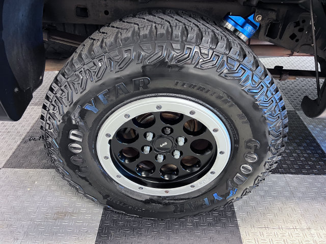 Used 2013 Ford F150 Raptor w/ Luxury Equipment Group AWD/4WD image 14