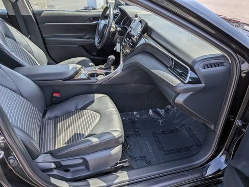 Used 2024 Toyota Camry SE w/ Cold Weather Package FWD image 5