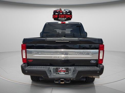Used 2021 Ford F250 Platinum w/ FX4 Off-Road Package AWD/4WD image 6