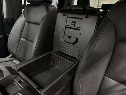 Certified 2024 GMC Sierra 1500 SLT image 23