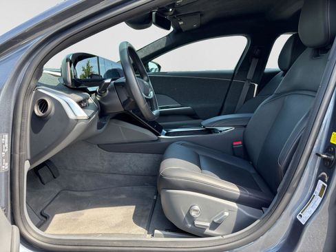 Used 2024 Lucid Air Pure RWD image 10