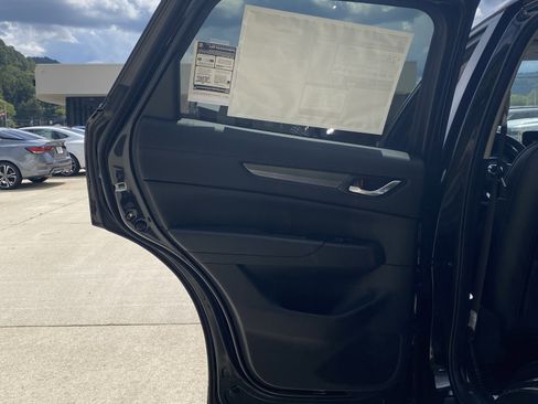 New 2025 MAZDA CX-5 AWD 2.5 S w/ Preferred Package image 17