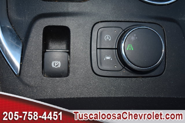 Certified 2022 Chevrolet Traverse LS FWD image 39