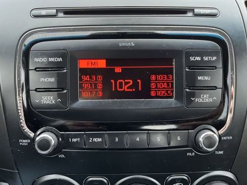 Used 2017 Kia Forte LX image 14