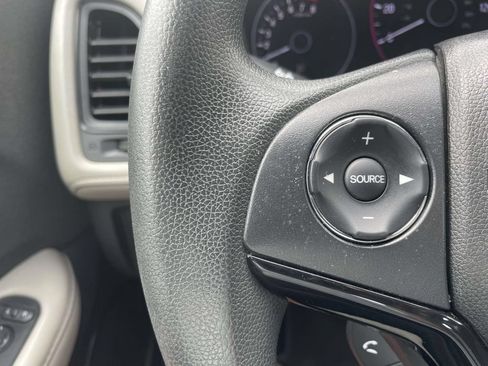 Used 2021 Honda HR-V LX image 23