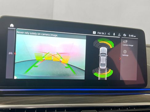 Used 2021 BMW 540i xDrive w/ Premium Package image 14