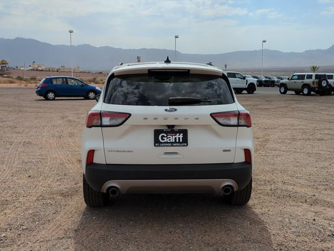 Used 2021 Ford Escape Titanium w/ Titanium Elite Package FWD image 4
