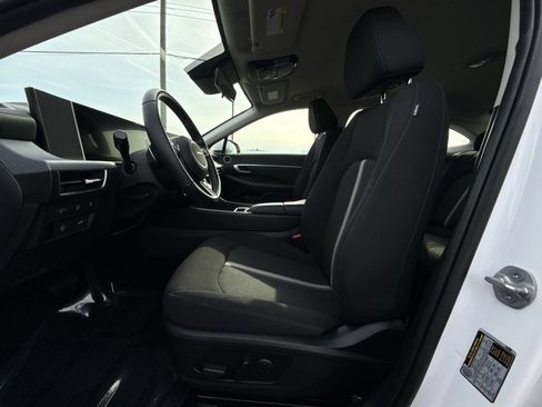 Certified 2025 Hyundai Sonata SEL image 10