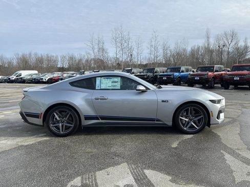 New 2025 Ford Mustang GT Premium image 5