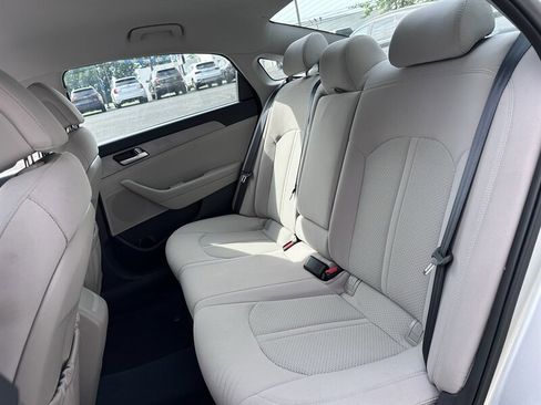 Used 2016 Hyundai Sonata SE FWD image 11