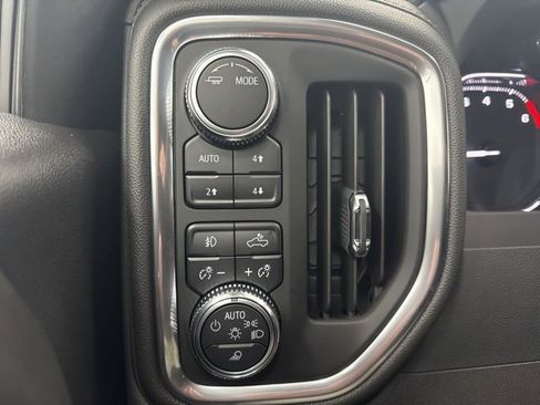 Used 2022 GMC Sierra 1500 SLT w/ SLT Premium Package image 11