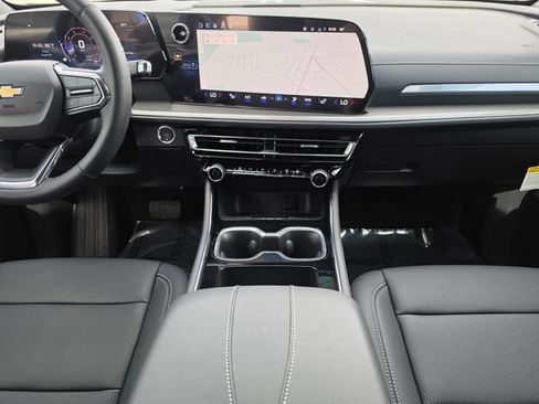 New 2026 Chevrolet Traverse LT FWD image 17
