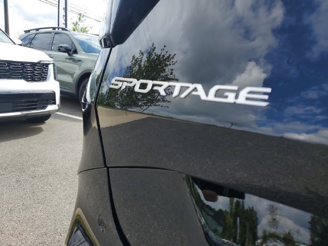 New 2026 Kia Sportage SX FWD image 14