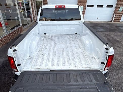 Used 2019 RAM 1500 Classic SLT RWD image 30