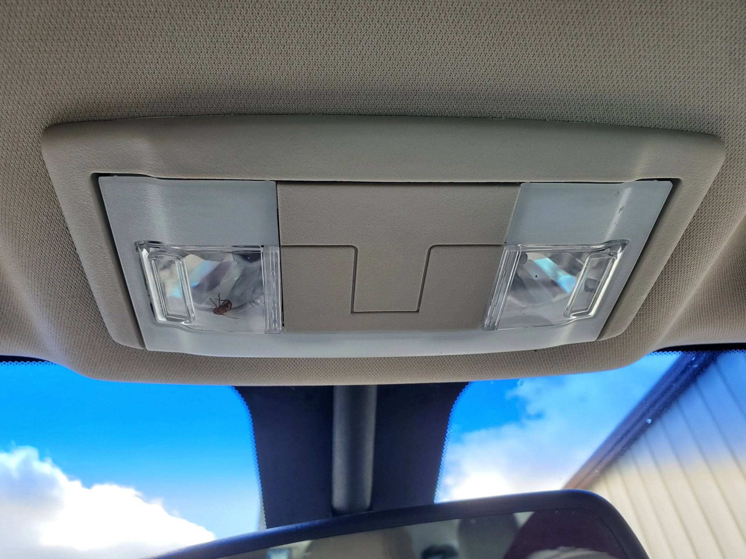 Used 2010 Ford Taurus SEL FWD image 39