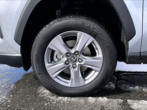 Used 2024 Toyota RAV4 XLE image 7