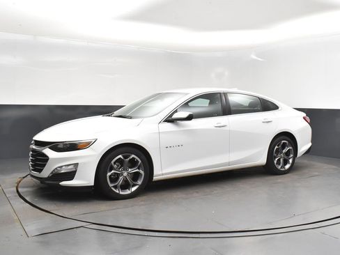 Used 2020 Chevrolet Malibu LT image 3