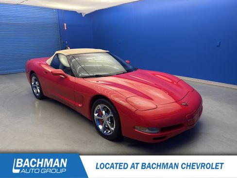 Used 1999 Chevrolet Corvette Convertible w/ Memory Pkg RWD image 1