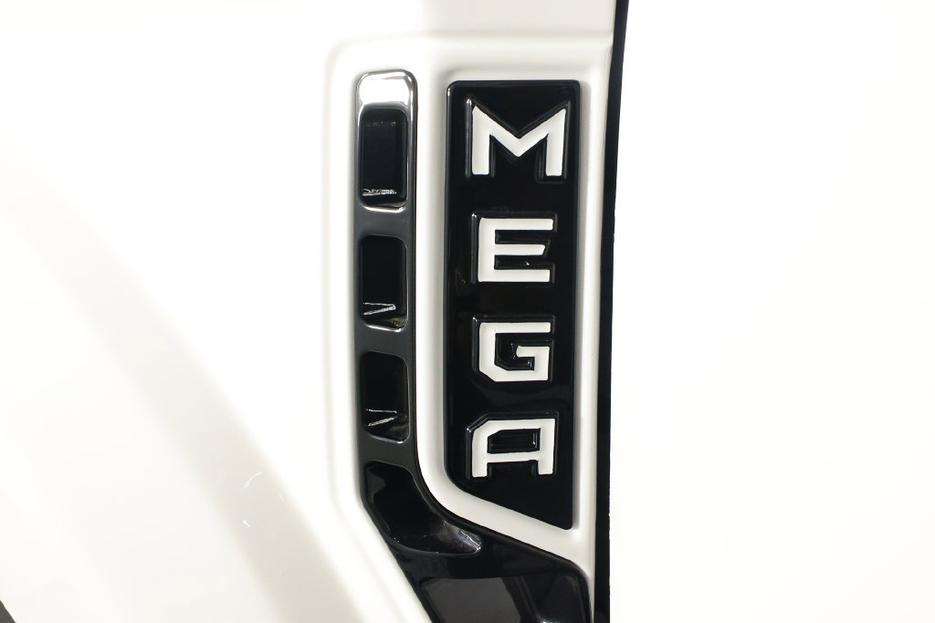 Used 2025 Ford F250 Lariat w/ Lariat Ultimate Package AWD/4WD image 70