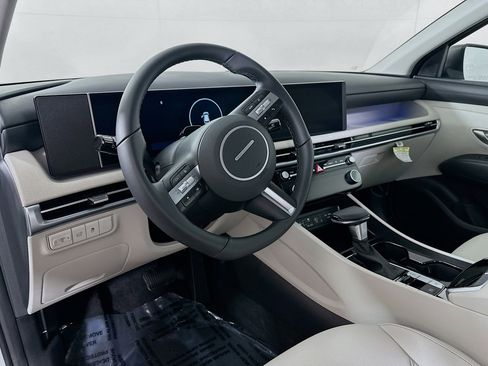 New 2025 Hyundai Tucson SEL image 9