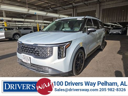 Used 2025 Kia Carnival SX Prestige FWD image 1