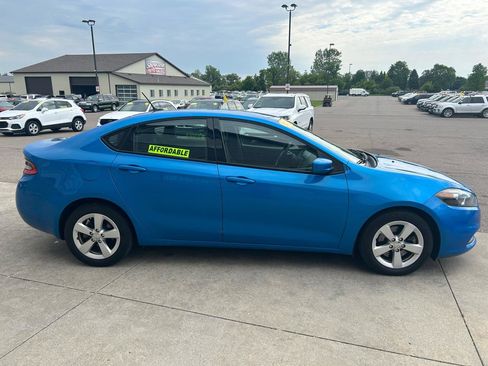 Used 2015 Dodge Dart SXT FWD image 4