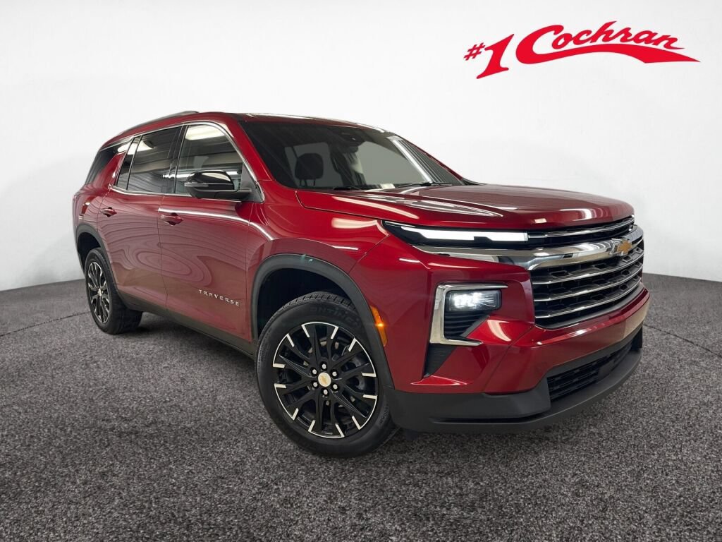 Certified 2024 Chevrolet Traverse LT w/ Trailering Package AWD/4WD image 1