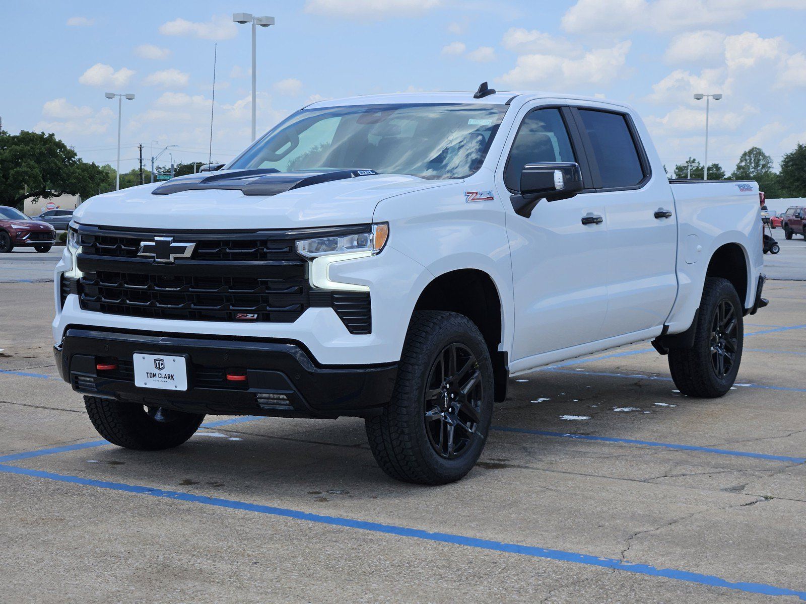 New 2026 Chevrolet Silverado 1500 LT Trail Boss w/ LT Trail Boss Premium Package AWD/4WD image 2