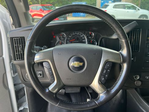 Used 2019 Chevrolet Express 3500 Extended w/ Driver Convenience Package image 20