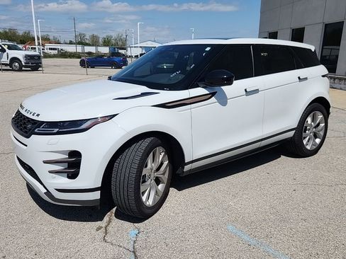 Used 2023 Land Rover Range Rover Evoque R-Dynamic SE image 3