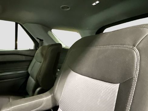 Used 2023 Ford Explorer XLT RWD image 23
