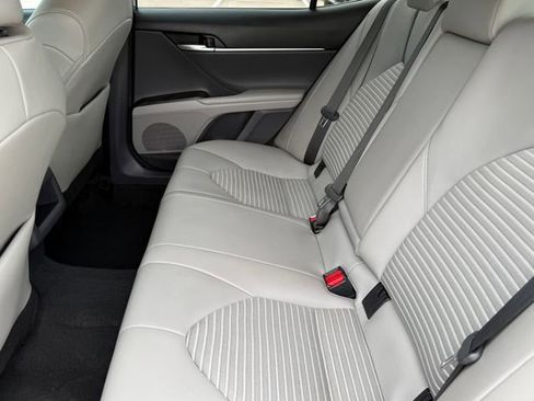 Used 2022 Toyota Camry SE FWD image 26