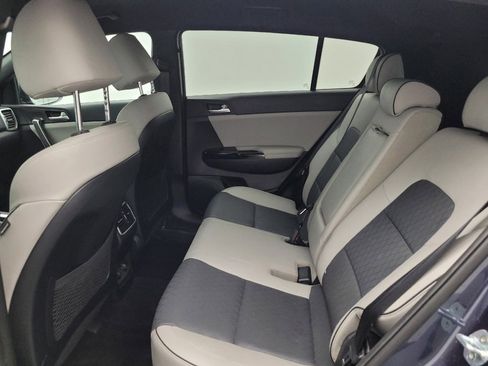 Used 2019 Kia Sportage EX w/ EX Sport Appearance Package AWD/4WD image 18