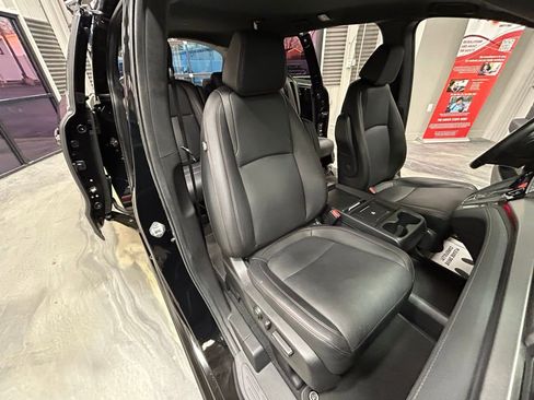 Used 2025 Honda Odyssey Sport-L image 5