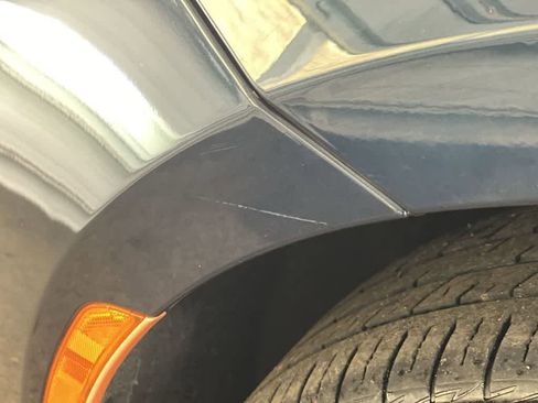 Used 2023 Chrysler Pacifica Touring-L image 35