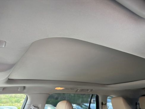 Used 2020 Toyota Highlander Platinum AWD/4WD image 6