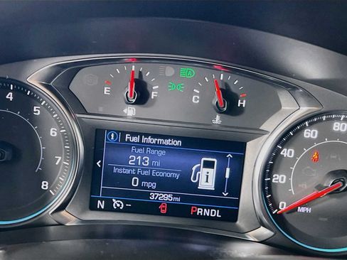 Used 2023 Chevrolet Equinox LT AWD/4WD image 12