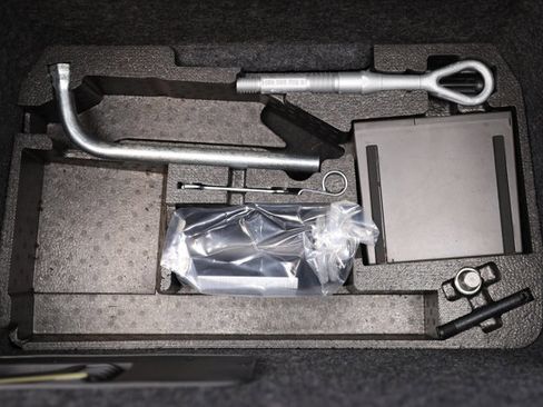 Used 2009 Audi R8 V8 image 90