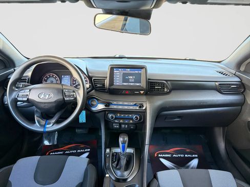 Used 2020 Hyundai Veloster 2.0 FWD image 21