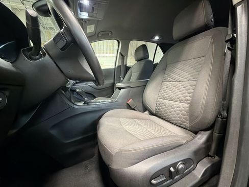 Used 2020 Chevrolet Equinox LT FWD image 21