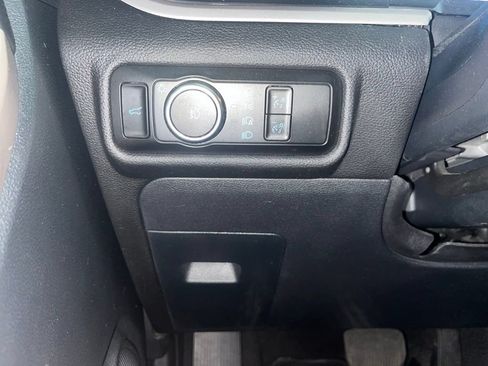 Used 2023 Ford Explorer XLT w/ Equipment Group 202A AWD/4WD image 58