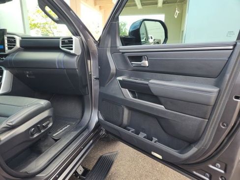 Certified 2024 Toyota Sequoia Platinum AWD/4WD image 35