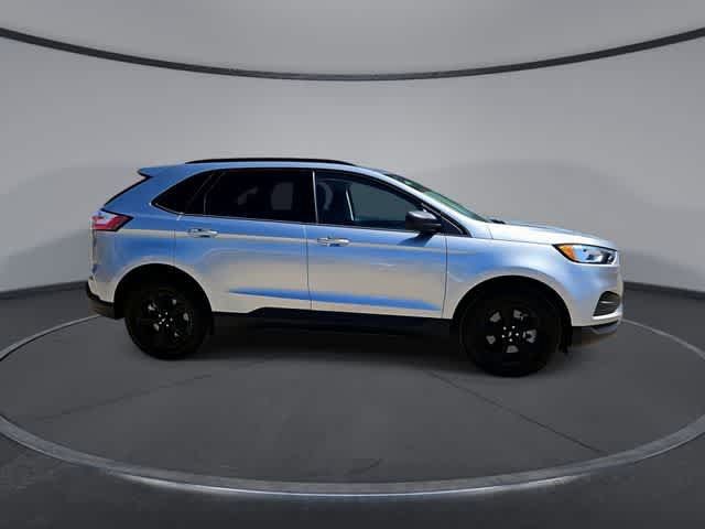 Used 2024 Ford Edge SE AWD/4WD image 9
