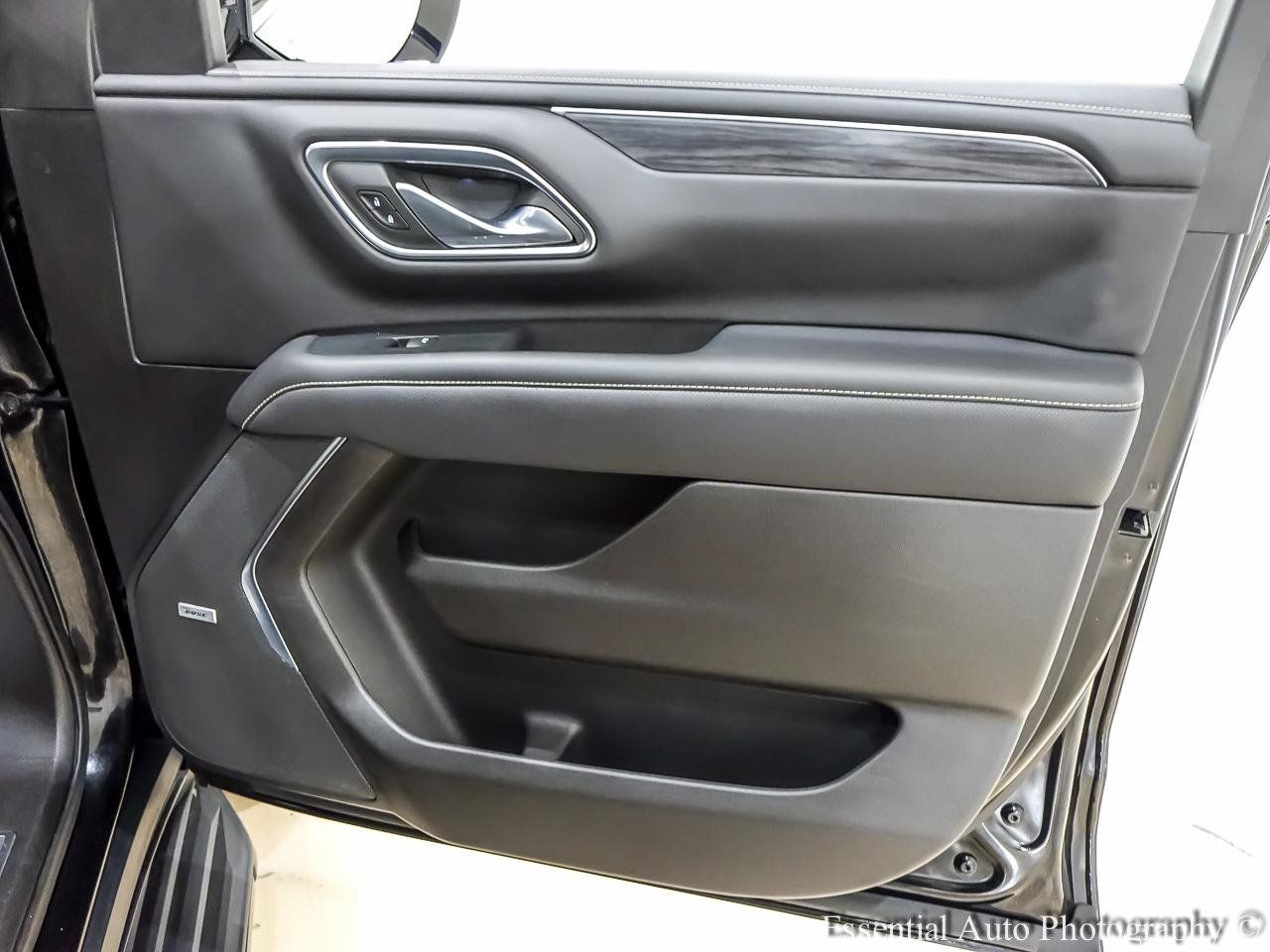 Used 2021 GMC Yukon SLT AWD/4WD image 32