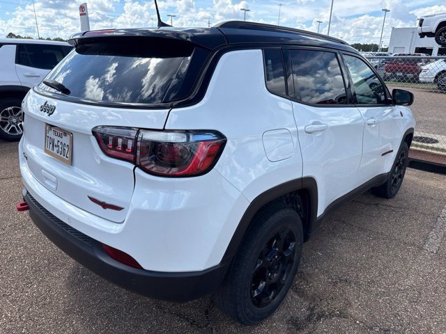 Used 2023 Jeep Compass Trailhawk AWD/4WD image 3