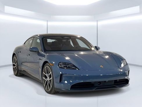 New 2026 Porsche Taycan image 3