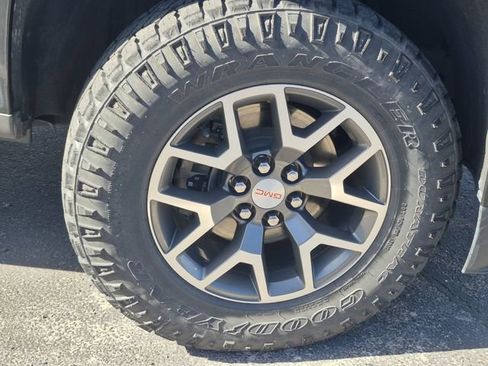 Used 2021 GMC Canyon AT4 w/ Trailering Package image 6